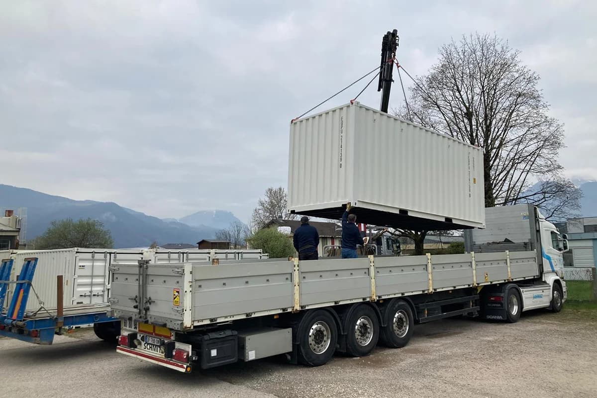 Stock de containers neufs disponibles